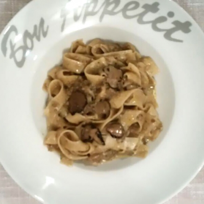 Tagliatelle al tartuffo